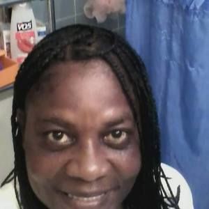 Meet your Posher, Denise